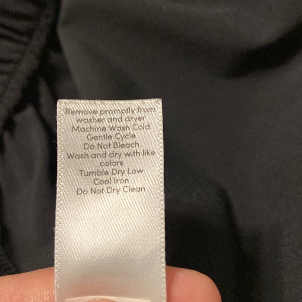 Athleta Women Pants size 4  inseam 28” excellent condition - Picture 11 of 12